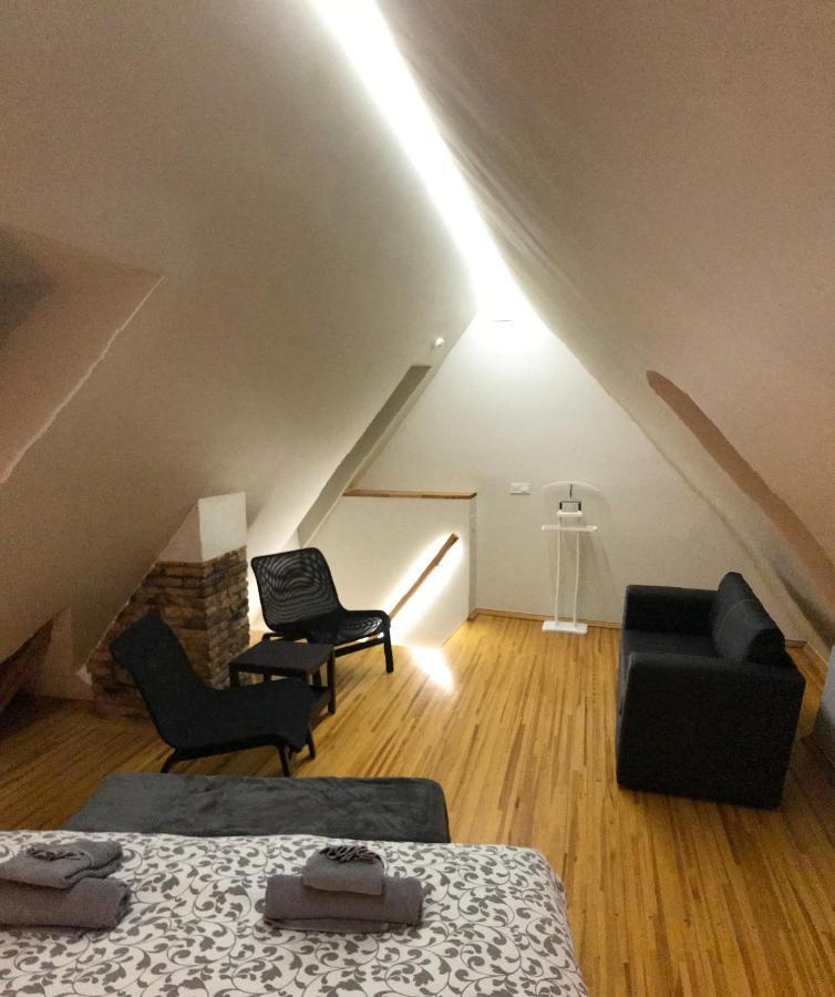 Apartament Doma Square Penthouse, In The Heart Of Old Town Ryga Zewnętrze zdjęcie